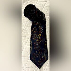 Gianfranco Ferre Blue Gold Red 100%
Silk Tie